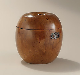 George III Fruitwood Apple-Form Tea Caddy, England, c1790-1810 