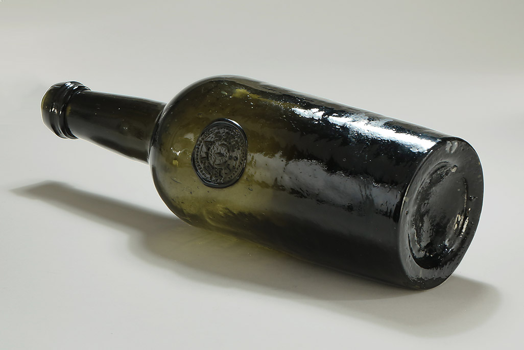 Cornwall Interest : Dark Green Glass Sealed Cylinder Wine Bottle, Trelaske, c1800