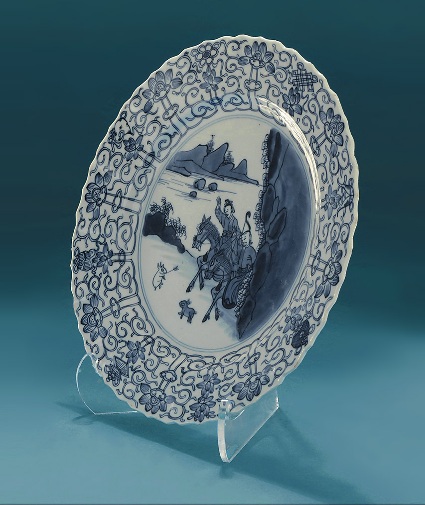 Kangxi Large Porcelain Lobed & Scalloped 'Hunt' Plate, China, c1680-1700 