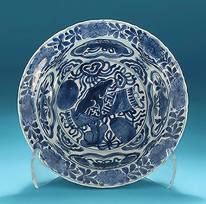 Ming Kraak Porcelain Klapmuts Bowl, Wanli, China, c1600-1610, Rinaldi Group II 
