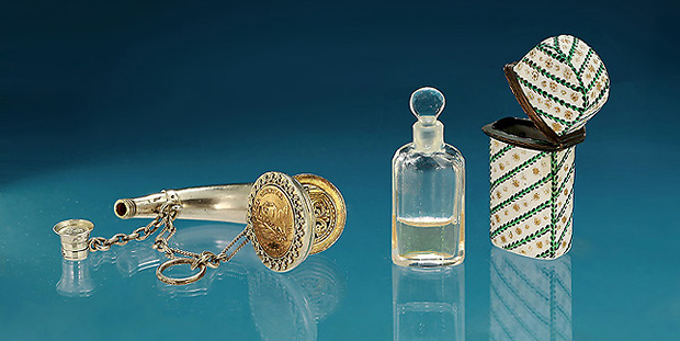 Victorian Silver Hunting Horn Vinaigrette & Scent Flask, Sampson Mordan, & George III South Staffordshire Enamel Scent Flask, Original Glass Bottle, c1775