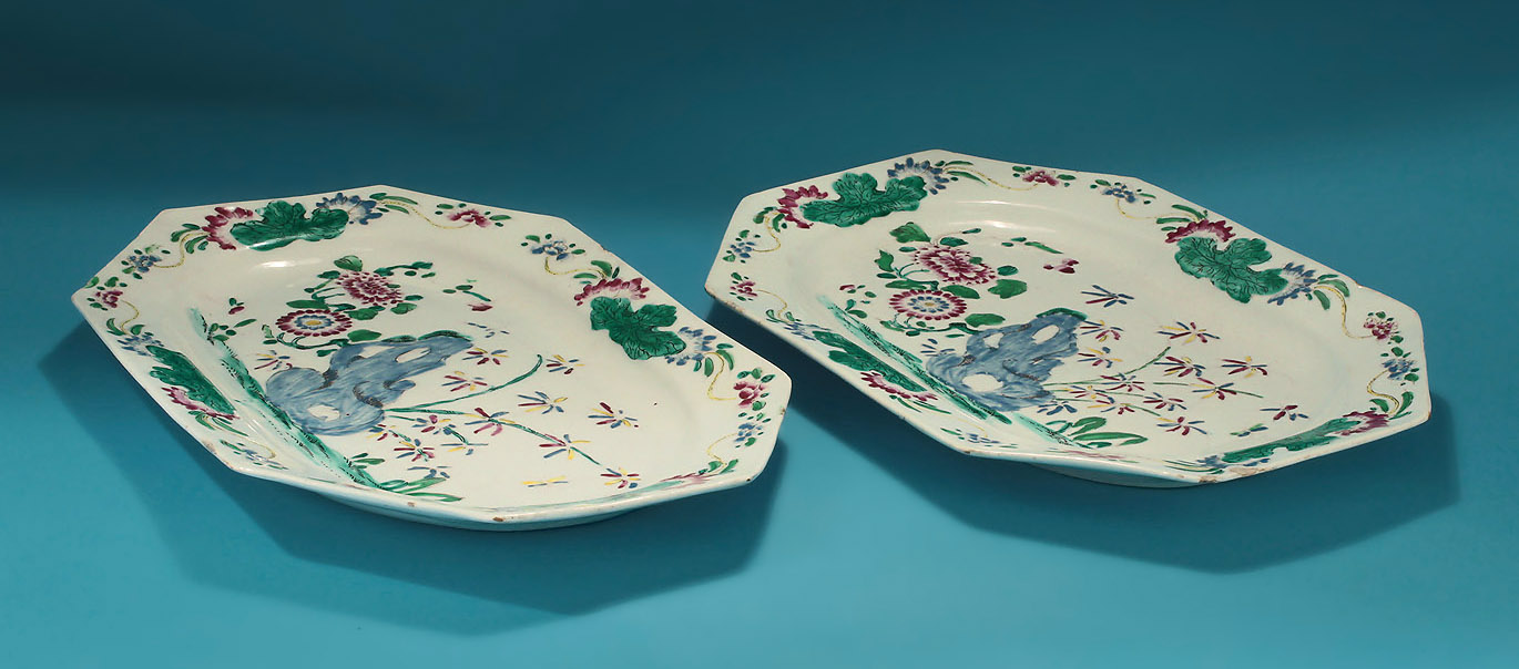 Good Pair Bow Porcelain Polychrome Platters, England, c1755 