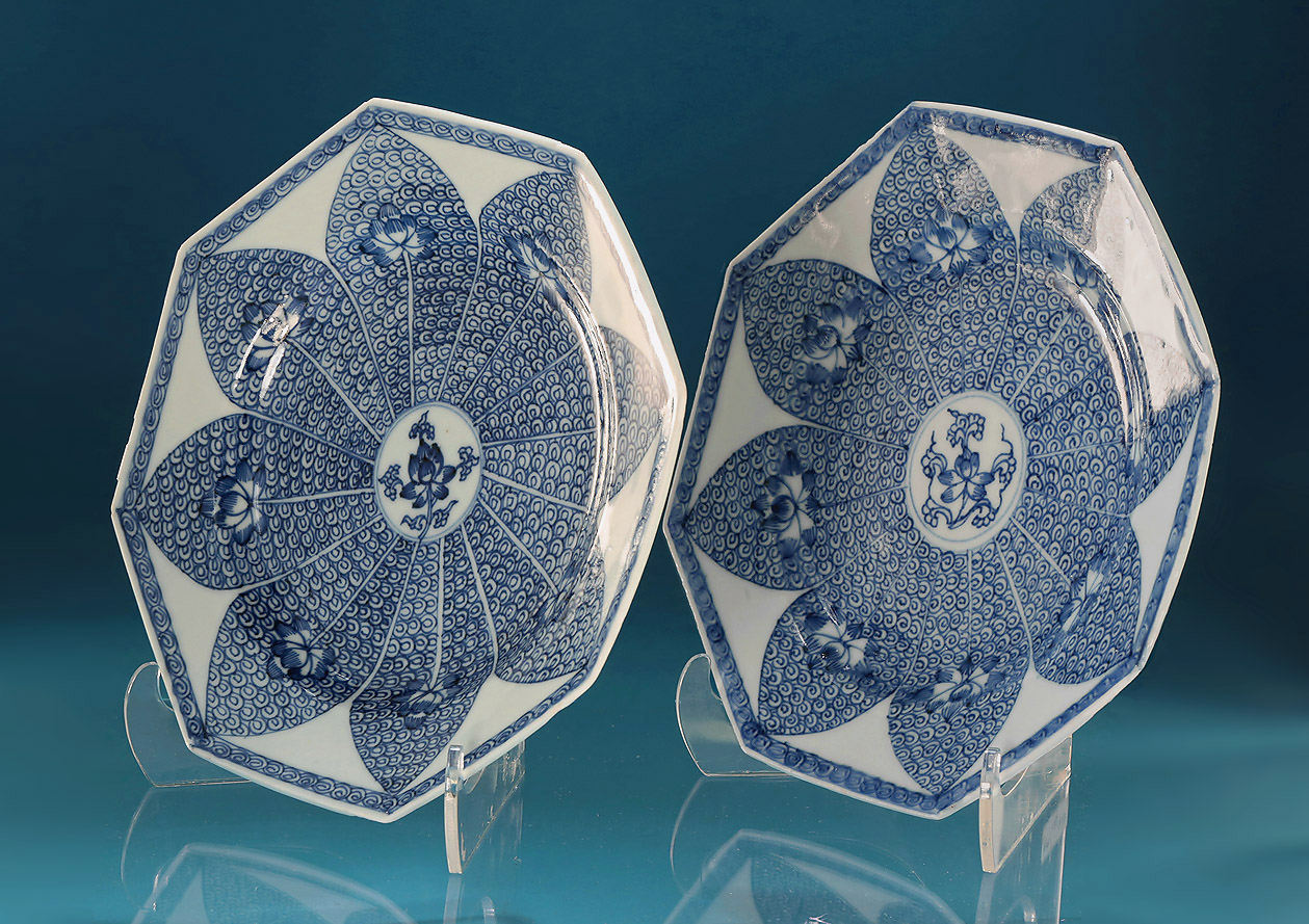 Pair Chinese Export Octagonal Blue & White Lotus Dishes, Yongzheng / Qianlong, c1735-40 
