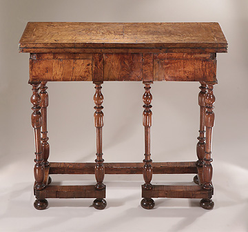 William & Mary Burr Walnut Writing Table. c1690